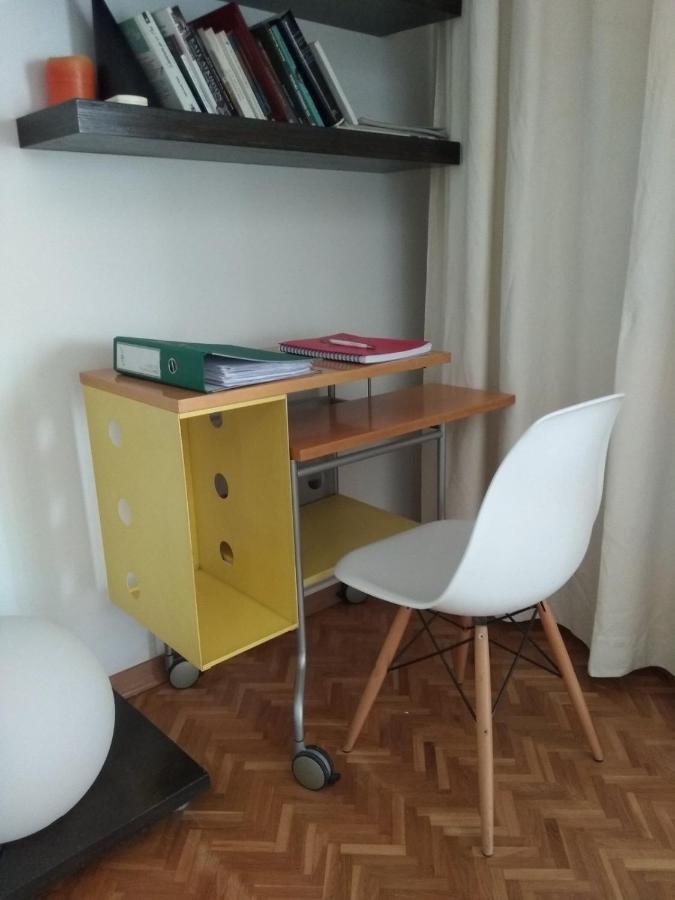 Seaside Spacious Apartment With Sea View Лімасол Екстер'єр фото