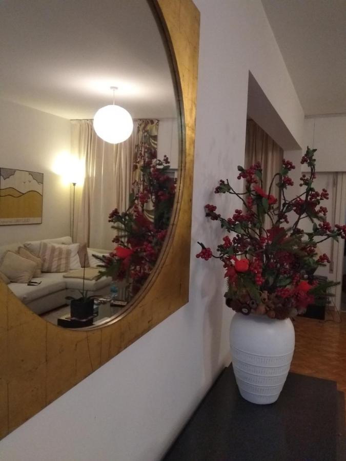 Seaside Spacious Apartment With Sea View Лімасол Екстер'єр фото